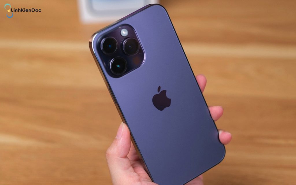 iPhone 14 Pro Max có vân tay không - Vì sao Apple loại bỏ Touch ID trên dòng cao cấp? 1 iPhone 14 Pro Max có vân tay không