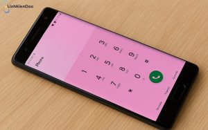 Màn hình điện thoại bị ám đỏ - Nguyên nhân và cách khắc phục