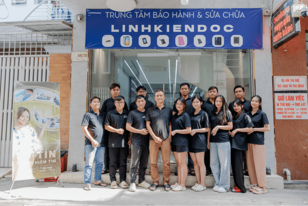 Nhân viên Linhkiendoc